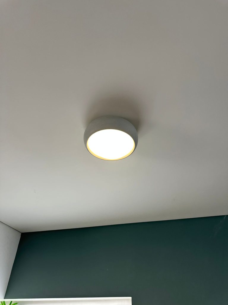 התקנת גופי תאורה בבית פרטי - פרויקט של היום! צמוד תקרה התקנה